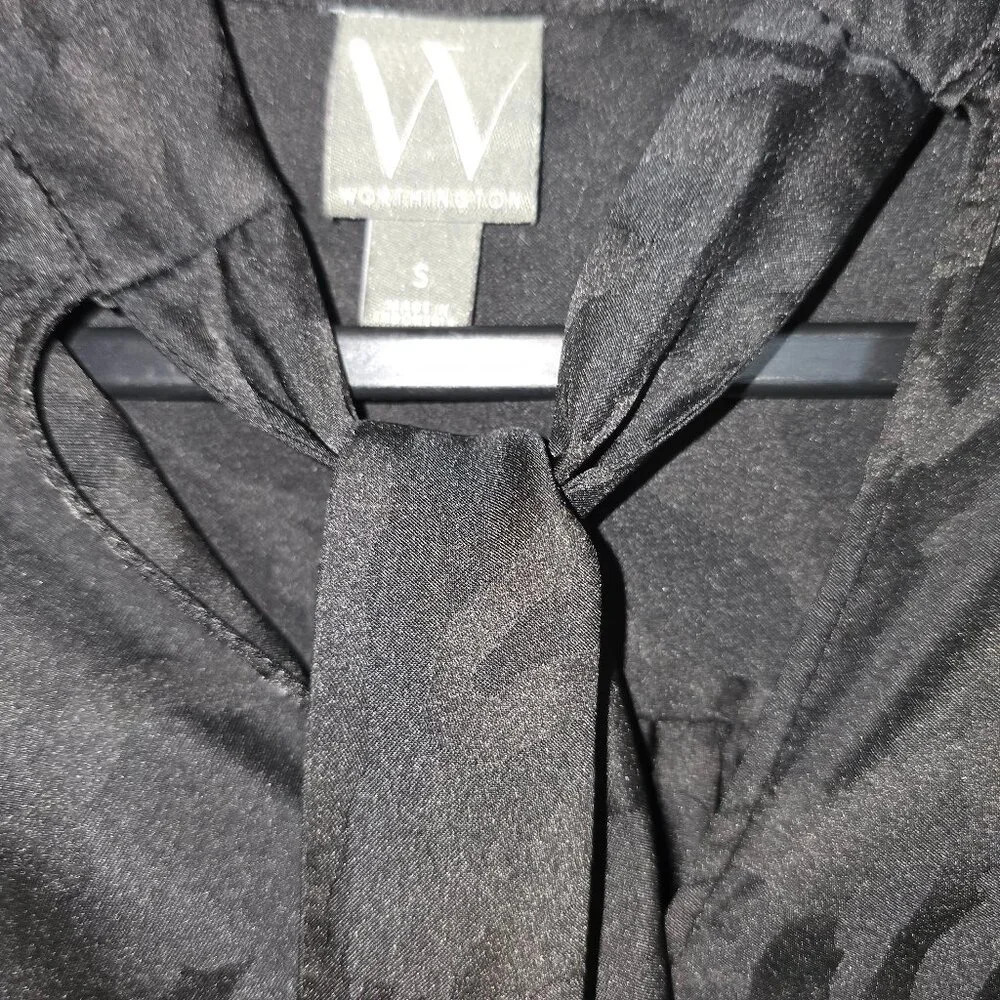 Worthington Black long sleeve neck tie blouse Small